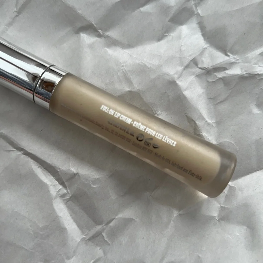 Buxom Full-On Plumping Lip Cream “Gin Fizz” - Picture 3 of 6
